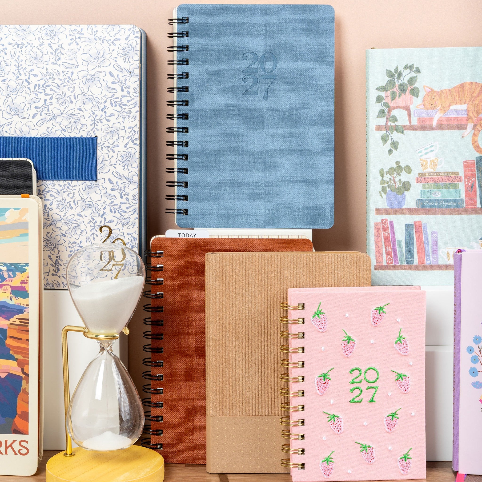 Berry Bliss Emery 2027 Engagement Calendar