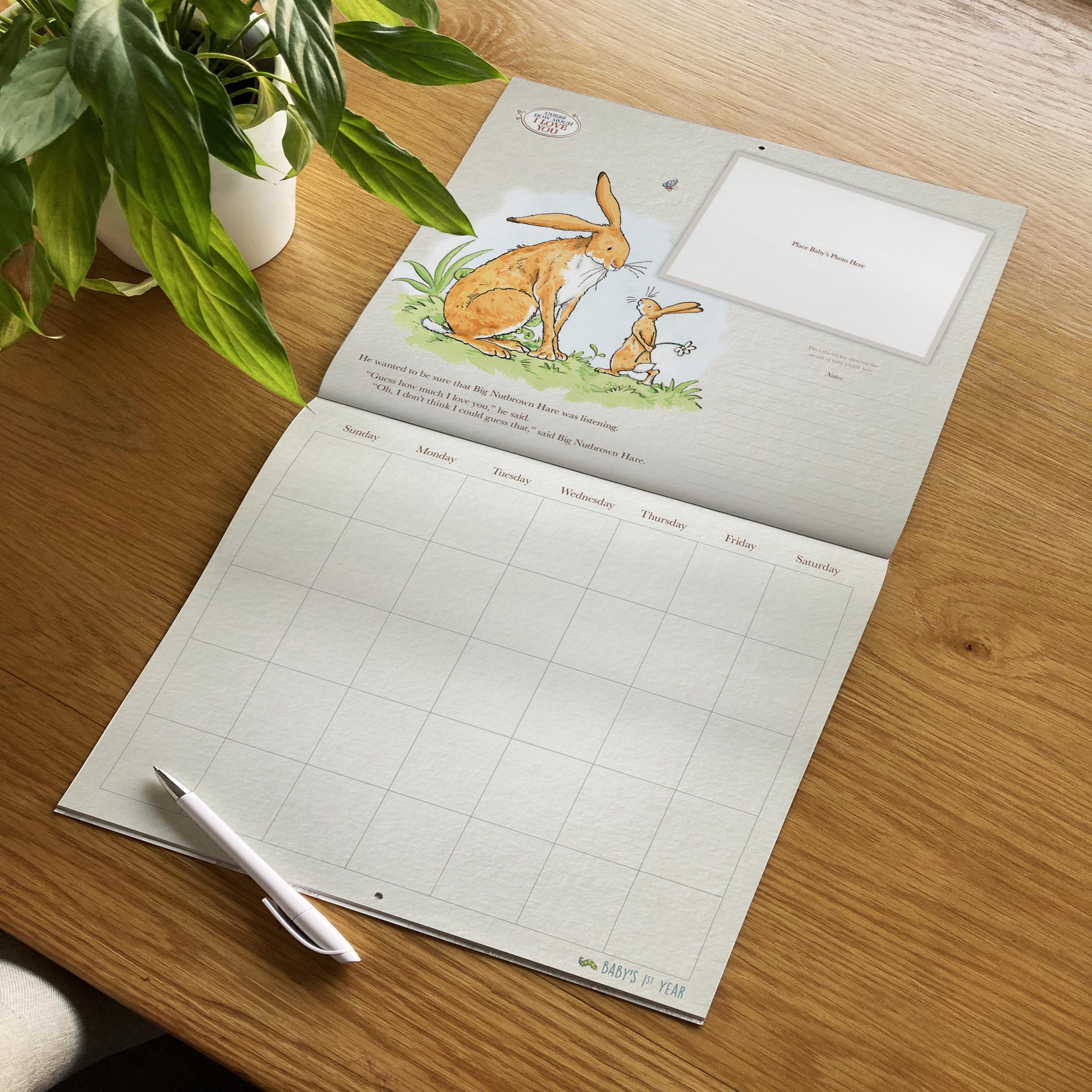 Calendrier mural non daté « Devine combien je t'aime » pour la première année de bébé - Disponible uniquement en ligne