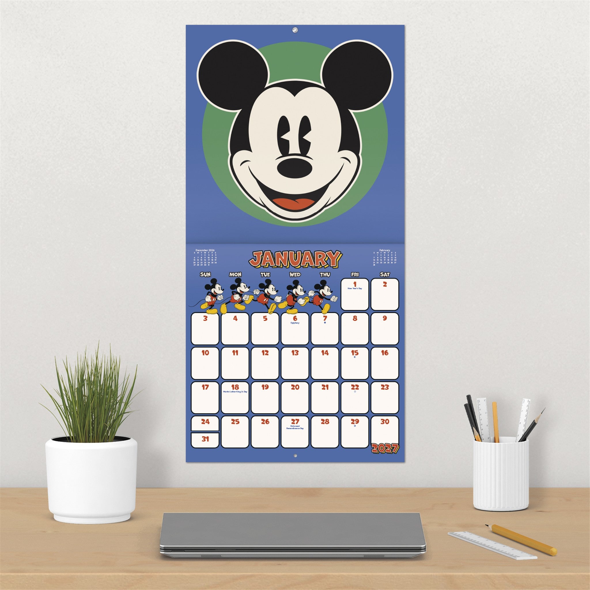 Mickey Mouse: Vintage 2027 Wall Calendar