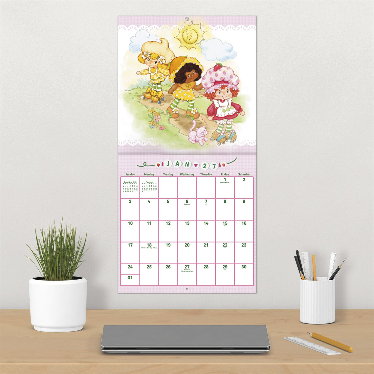 Calendrier mural exclusif Fraisinette avec autocollant 2027
